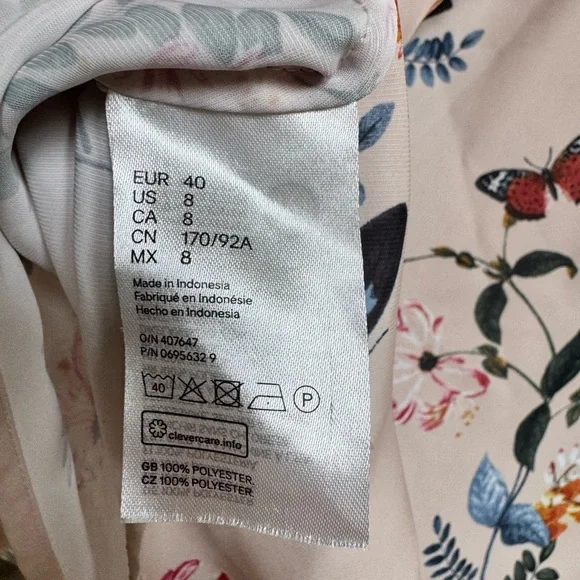 H&M Light Pinky Peach Butterfly Blouse. Size 8 - Picture 5 of 6